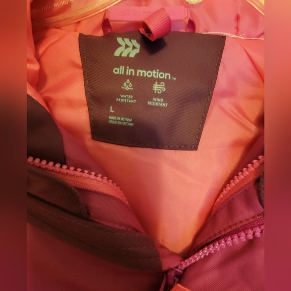 🎯nwt all in motion kids winter jacket - Picture 3 of 6